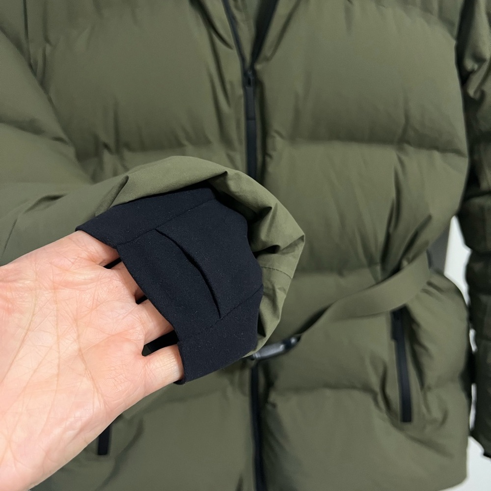 Aritzia The Super Alps Puff₂o™ -100% Waterproof  Sz M - Picture 9 of 16